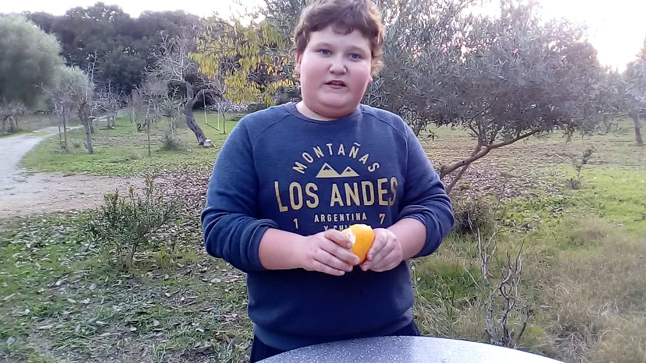 ¿Quién es '¡Hostia, Pilotes!', el joven agricultor influencer?
