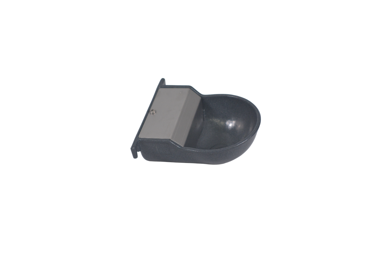 Bebedero automático lateral de Aluminio Fundido – Suministro Constante y Seguro de Agua